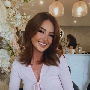 Meet your Posher, Mikela